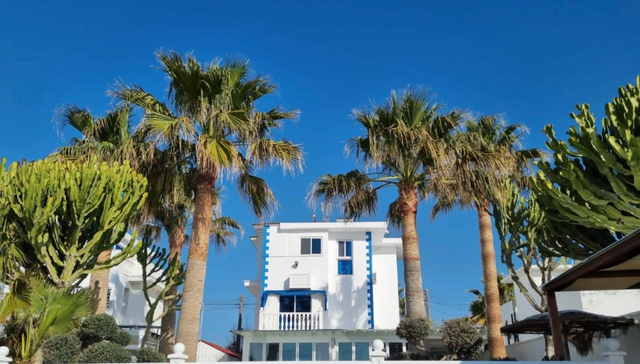 Zygi Beachfront Villa Екстериор снимка